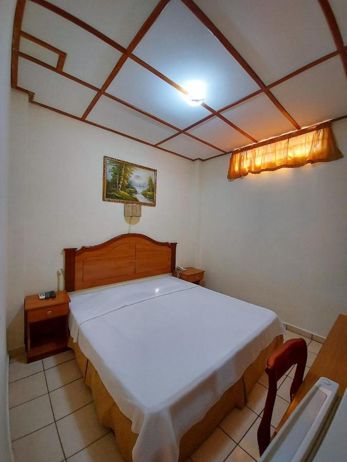 Hotel Continental Plaza San Miguel Esterno foto