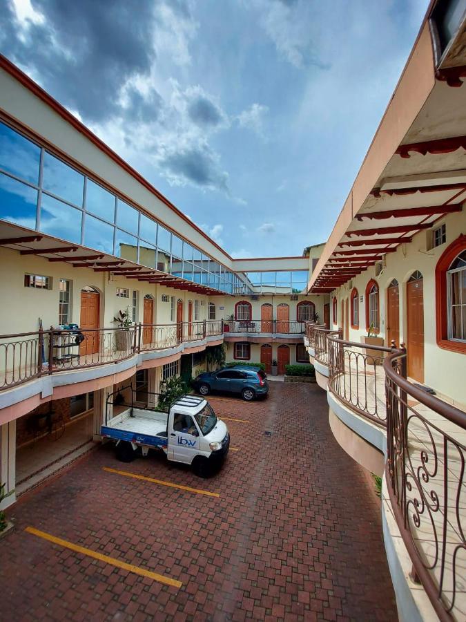 Hotel Continental Plaza San Miguel Esterno foto