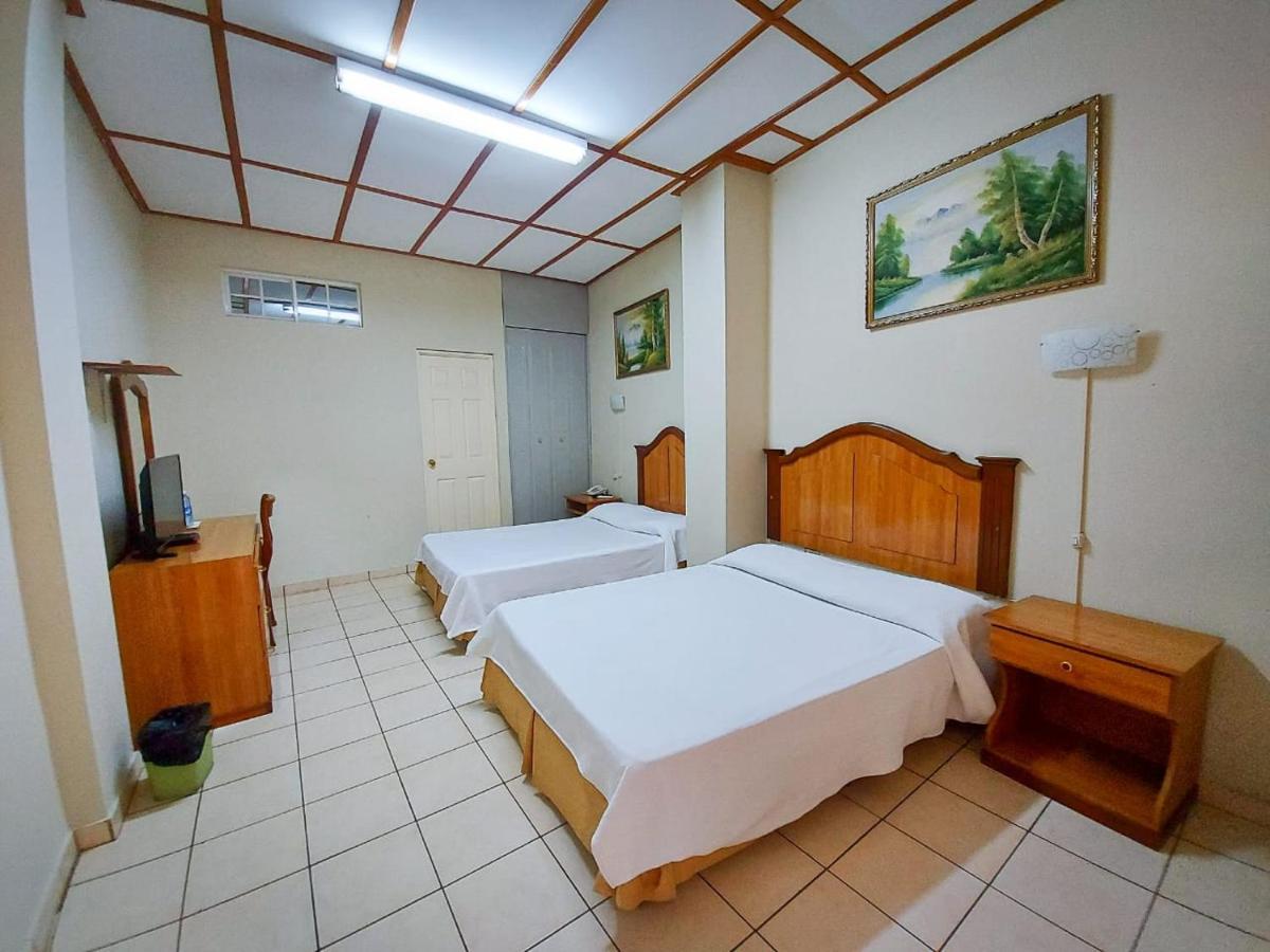 Hotel Continental Plaza San Miguel Esterno foto